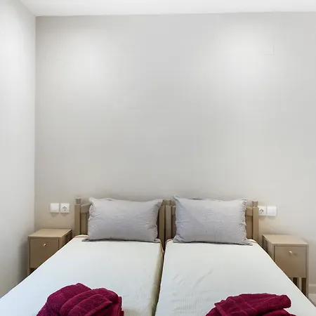 Akrogiali And Apartament