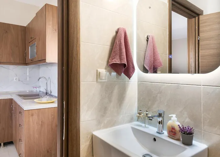 Akrogiali And Appartement *